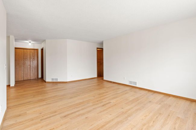 APT-201 - 10 94 Th Cir Nw, Condo with 3 bedrooms, 2 bathrooms and null parking in Coon Rapids MN | Image 6