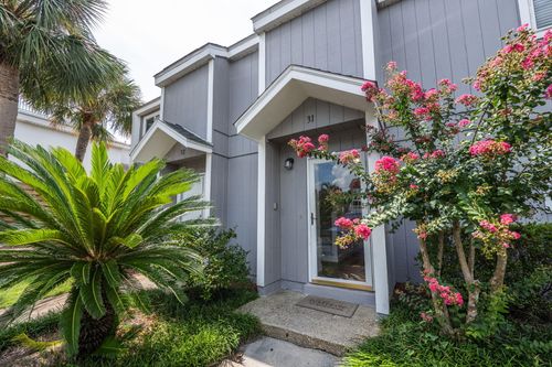 31-940 Highway 98 E, Destin, FL, 32541-2828 | Card Image