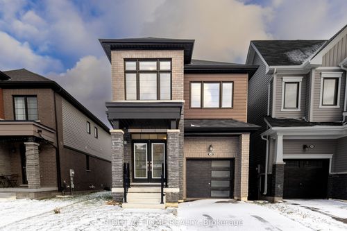 60 Concord Dr, Thorold, ON, L2V0K9 | Card Image