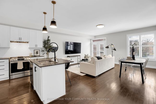 15 Hiawatha Crt, House attached with 3 bedrooms, 4 bathrooms and 1 parking in Vaughan ON | Image 7