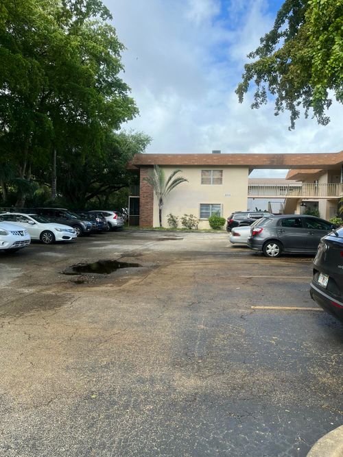 105-2015 Madison Street, Hollywood, FL, 33020 | Card Image