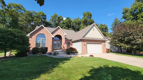 609 Red Maple Dr, Tecumseh, MI, 49286-1086 | Card Image