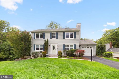 3488 Lyon Park Ct, WOODBRIDGE, VA, 22192-1022 | Card Image