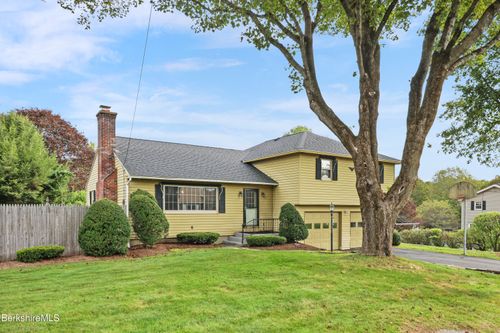 24 Raymond Dr, Dalton, MA, 01226 | Card Image