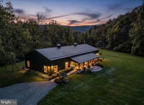 30 Polecat Hollow Blvd, FRANKLIN, WV, 26807-7056 | Card Image