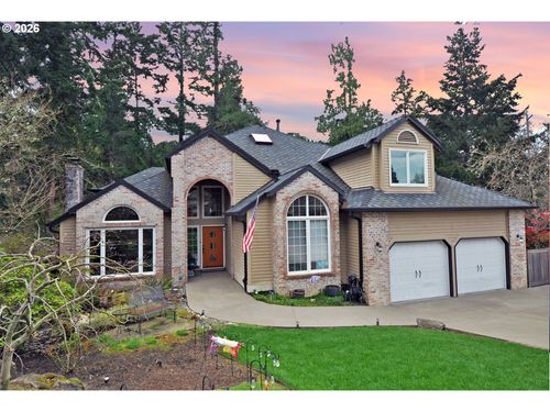 6431 Sw Dolph Dr, Portland, OR, 97219-4947 | Card Image