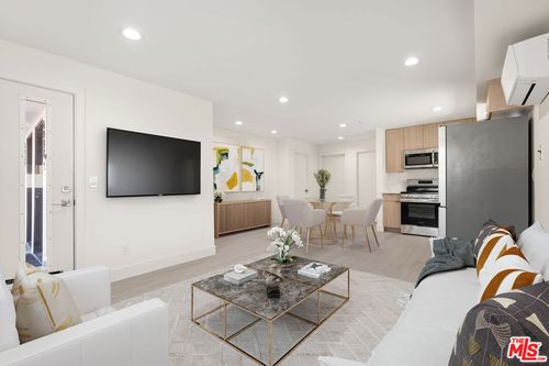 6943 Simpson Ave, North Hollywood, CA, 91605-6120 | Card Image