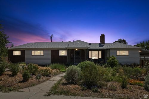 2684 E 2900 S, Salt Lake City, UT, 84109-1843 | Card Image
