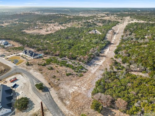 129 Paramount Vw, Kerrville, TX, 78028 | Card Image