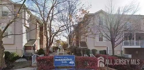 446 Great Beds Ct, Perth Amboy, NJ, 08861-5206 | Card Image