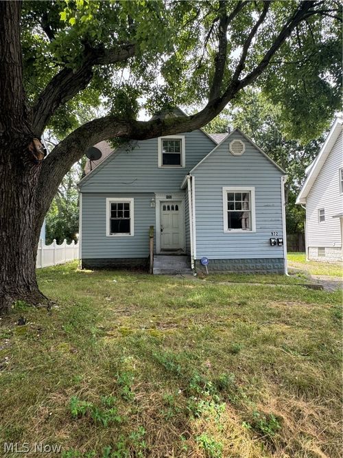 972 Hunt St, Akron, OH, 44306-2411 | Card Image