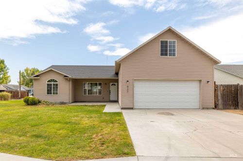 437 Hunter Ave, Twin Falls, ID, 83301-7212 | Card Image