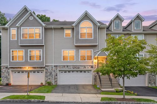 11 Hidden Creek Blvd, Monroe, NY, 10950-4188 | Card Image