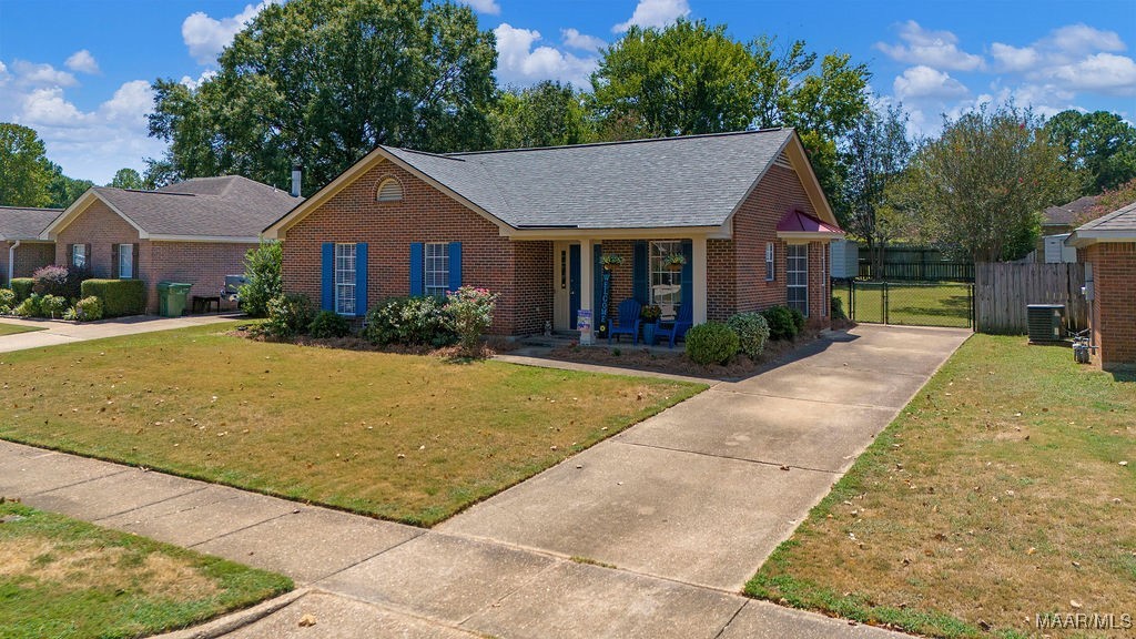 Copperfield Dr, Montgomery, AL 36117