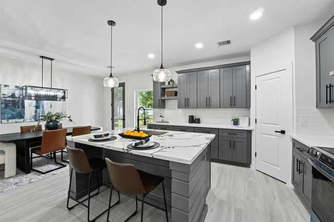 256 Davis Bend Rd, House other with 5 bedrooms, 3 bathrooms and 2 parking in Alvin TX | Image 13