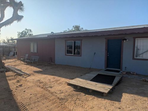 59318 Sunny Sands Dr, Yucca Valley, CA, 92284-9260 | Card Image