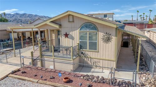 935 Citrus St, Bullhead City, AZ, 86442-6506 | Card Image
