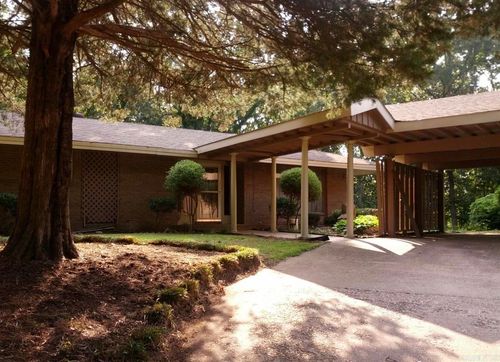 320 Mccollum Dr, Forrest City, AR, 72335-2513 | Card Image