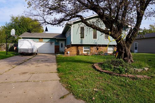 2820 S Chase Ave, Wichita, KS, 67217 | Card Image