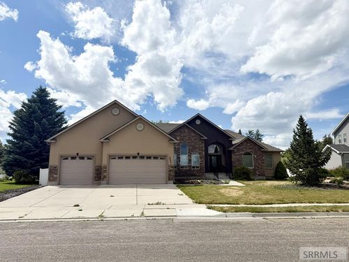 3840 Tuscany Dr, Idaho Falls, ID, 83404-7698 | Card Image