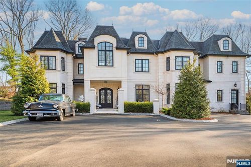 6 Deer Trail Rd, Saddle River, NJ, 07458-2506 | Card Image