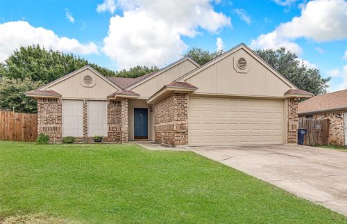 120 N Flaxseed Ln, Fort Worth, TX, 76108-4135 | Card Image