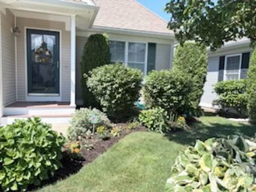7 Daisy Ln, Coventry, RI, 02816-6098 | Card Image