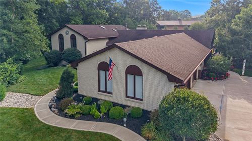 1995 Indian Head Rd, Dayton, OH, 45459 | Card Image
