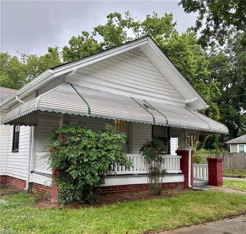 307 Constitution Ave, Portsmouth, VA, 23704-1611 | Card Image