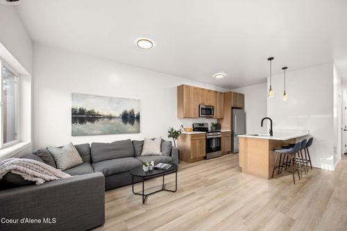 3670 N Torrey Pine Ln, Coeur D Alene, ID, 83815-5397 | Card Image