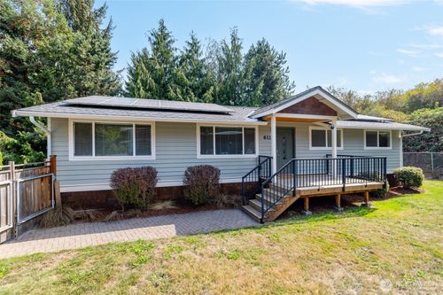 611 Whatcom St, La Conner, WA, 98257-4775 | Card Image
