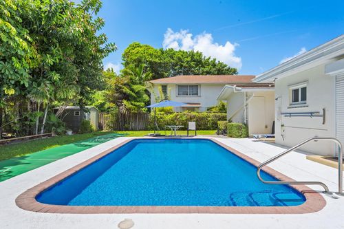 1209 Ne 18th Ave, Fort Lauderdale, FL, 33304-2411 | Card Image