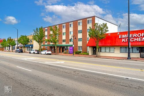 2671 Sheridan Rd, Zion, IL, 60099-2628 | Card Image