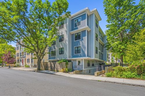 4-192 Raymond St, Cambridge, MA, 02140-3323 | Card Image