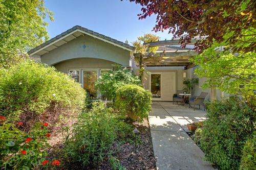 2364 Glacier Pl, Davis, CA, 95616-7347 | Card Image