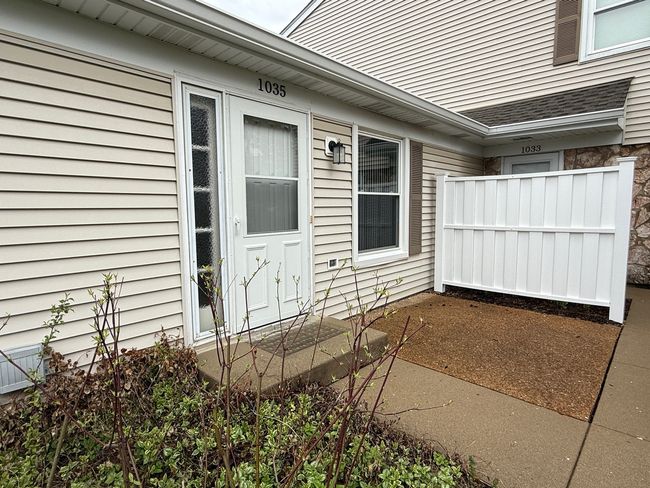 1035 - 1035 Glouchester Hbr, Home with 2 bedrooms, 1 bathrooms and 1 parking in Schaumburg IL | Image 17