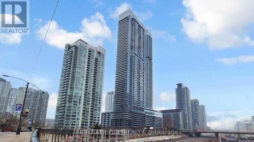 7706-3 Concord Cityplace Way, Toronto, ON, M5V0X4 | Card Image