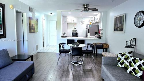 305a-9611 Sw 77th Avenue, Miami, FL, 33156 | Card Image
