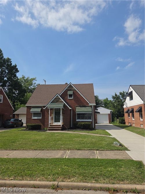 20451 Nicholas Ave, Euclid, OH, 44123-3012 | Card Image