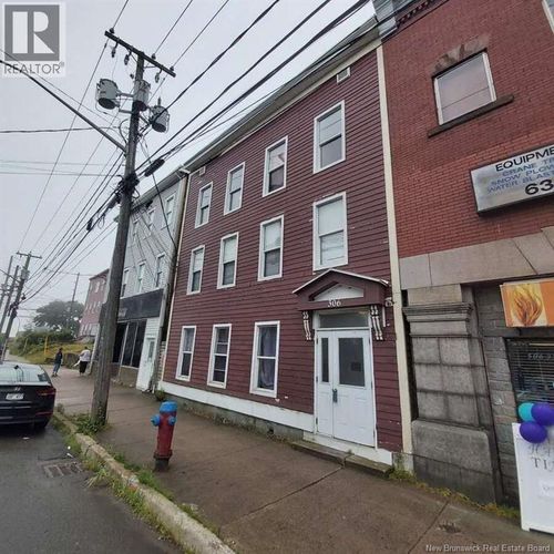 306 Main St, Saint John, NB, E2K1H9 | Card Image