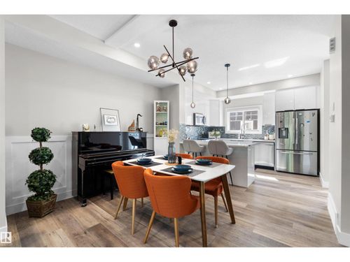 230 Edgemont Rd Nw, Edmonton, AB, T6M0Y8 | Card Image