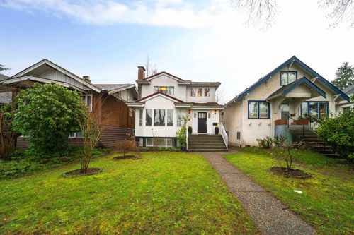 3528 W 10th Avenue, Vancouver, BC, V6R2G1 | Card Image