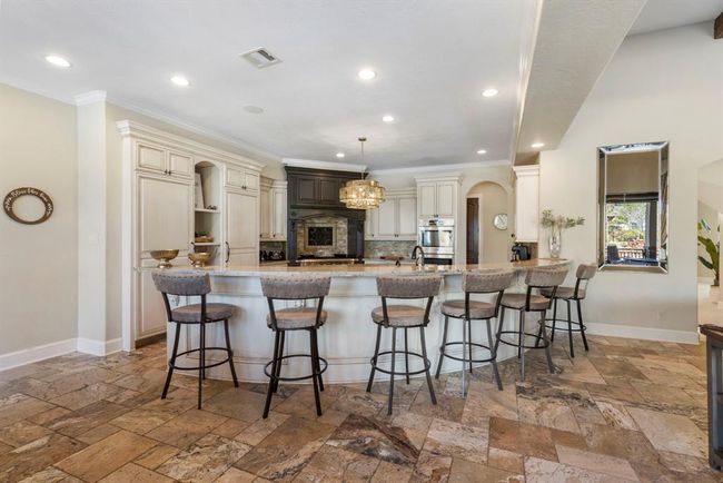 Spacious Kitchen Island with Seating | Image 11
