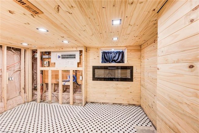 720 Main St W, House other with 2 bedrooms, 3 bathrooms and 3 parking in Listowel ON | Image 36
