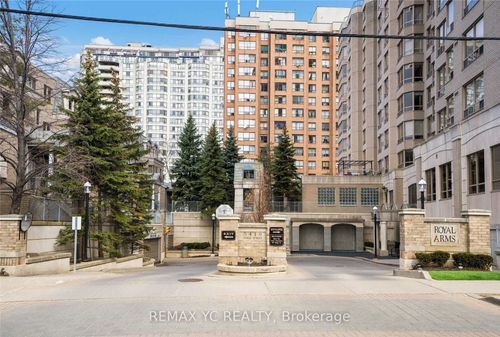 1917-5418 Yonge St, North York, ON, M2N6X4 | Card Image