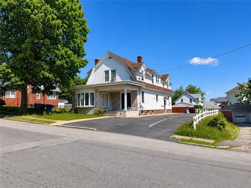 2r-308 Farmington Avenue, Cranston, RI, 02920 | Card Image