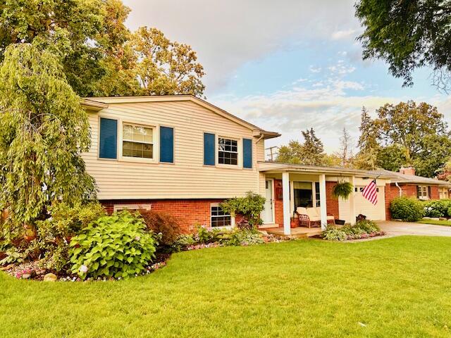 Boxford St, Trenton, MI 48183