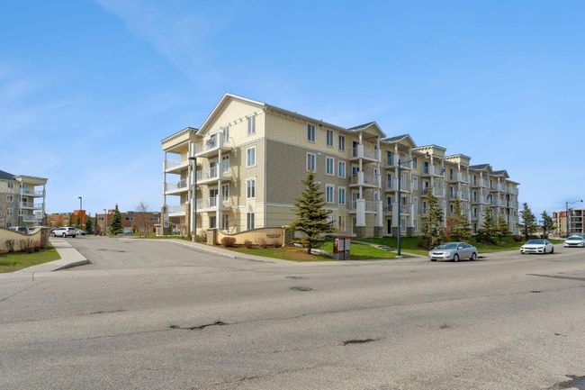 2122 - 1140 Taradale Drive Ne, Home with 2 bedrooms, 2 bathrooms and 1 parking in Calgary AB | Image 3
