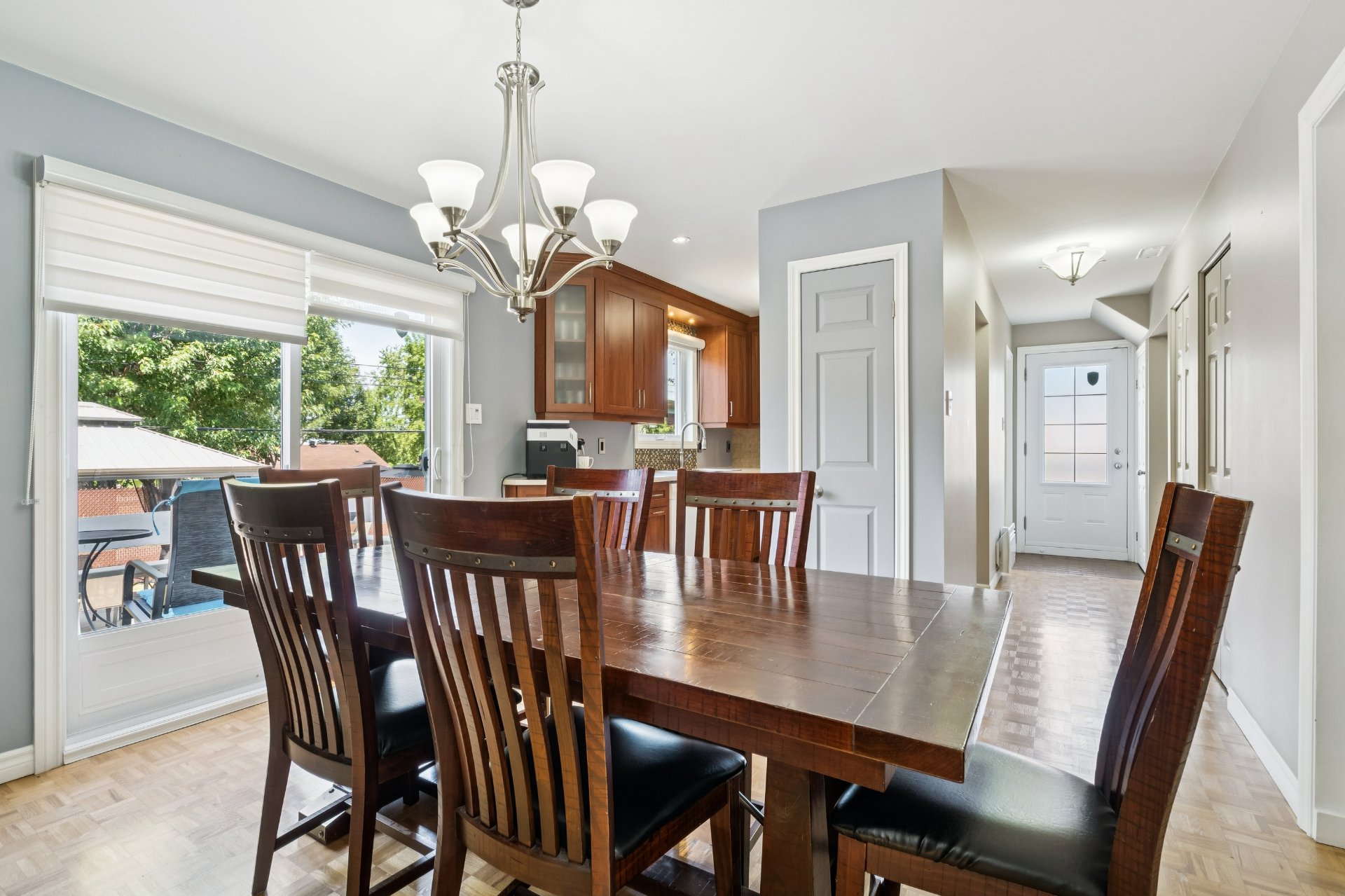 Residential in Montréal (Rivière-des-Prairies/Pointe-aux-Trembles 4