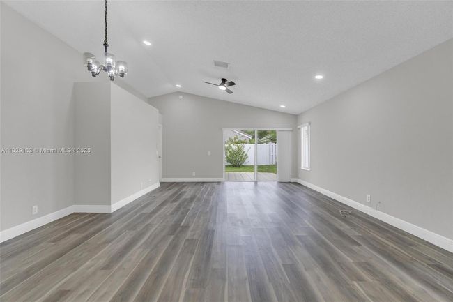 1592 Salerno Cir, House other with 3 bedrooms, 2 bathrooms and null parking in Weston FL | Image 31